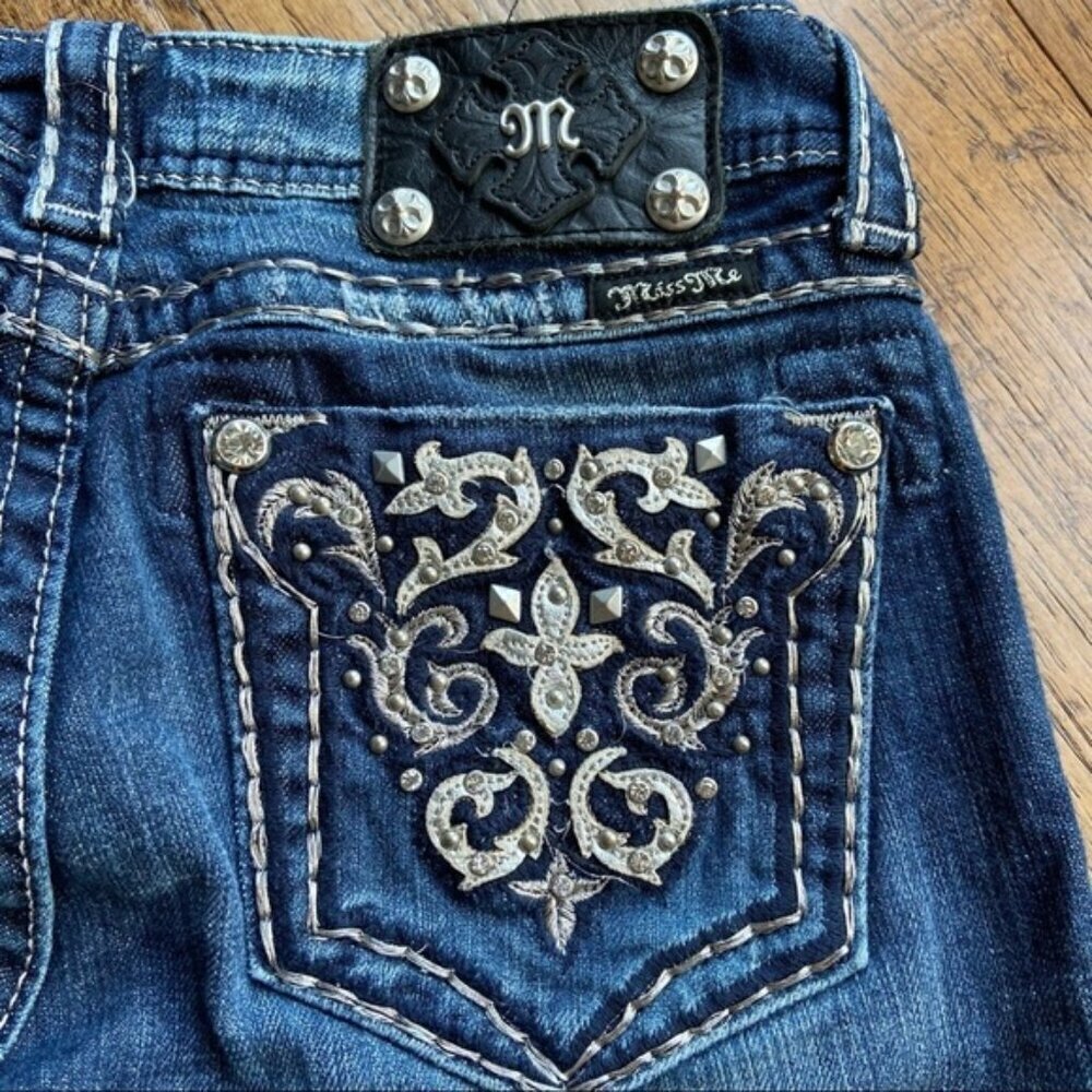 Miss Me boot cut jeans size 28 - Picture 3 of 9